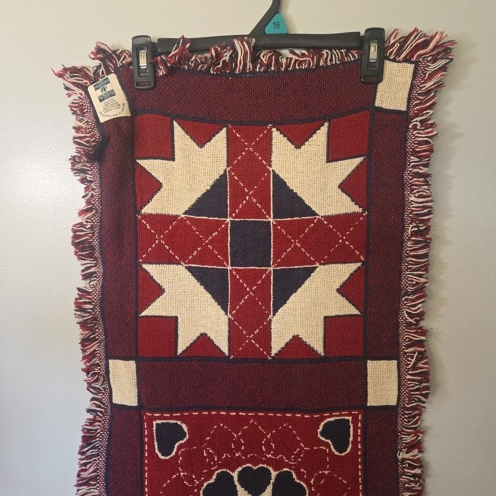 VTG Manual Woodworkers and Weavers Tapestry American Tapestry Table Runner USA